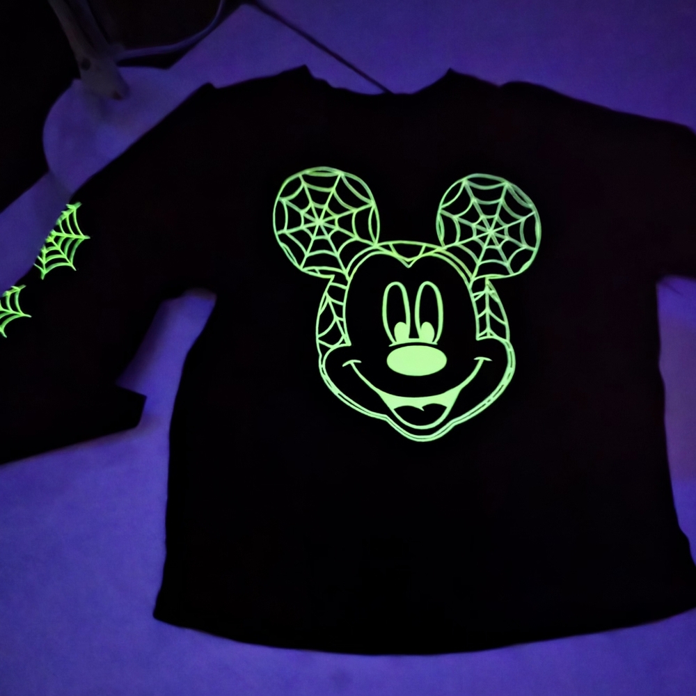 Disney Halloween Mickey Mouse Spirit Jersey Glow In The Dark Youth Sz XL